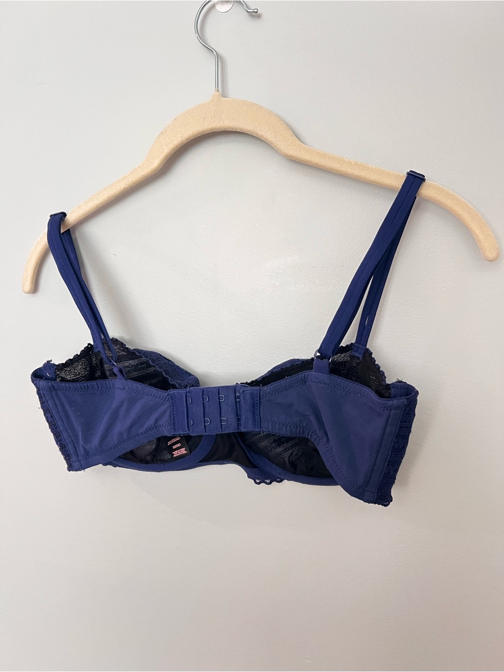 Victoria’s Secret Balconette Bra - Picture 2 of 5